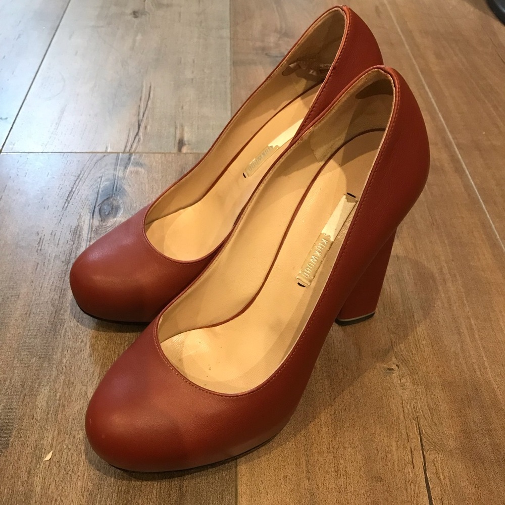 Nicholas Kirkwood brown chunky heel